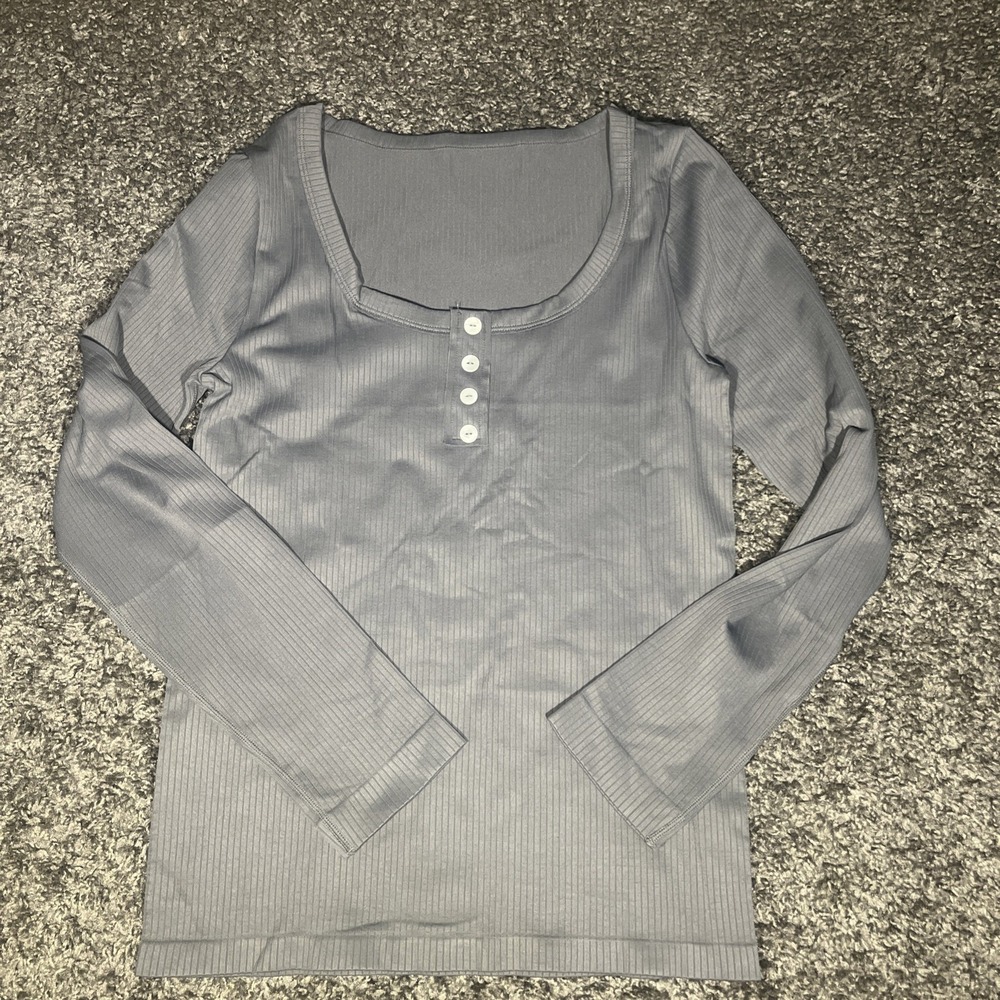OQQ Gray‎ Ribbed Long Sleeve Shirt Medium